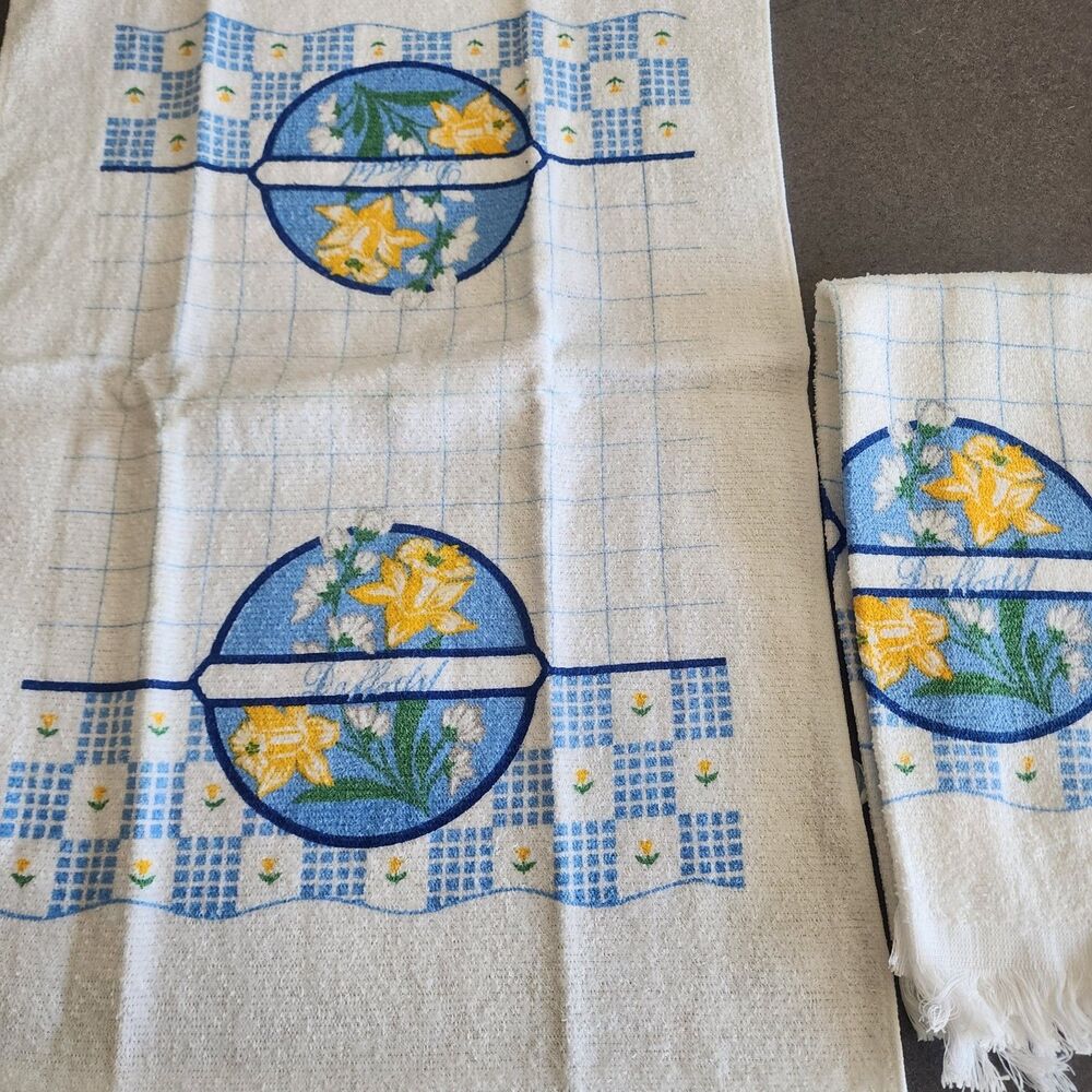 Vintage Daffodil Floral Kitchen Towel Set Blue White Plaid Gingham Fringed